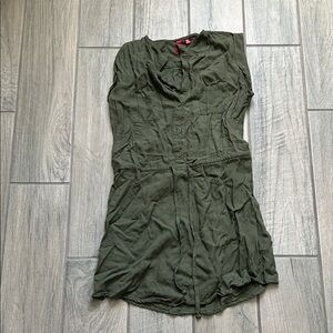 5/48 Olive Green Button-Down Dress